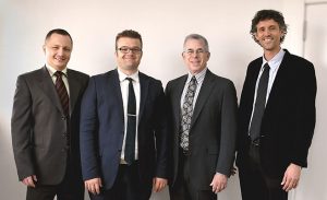 محامي الاراضي والعقارات – [partner_names lang=